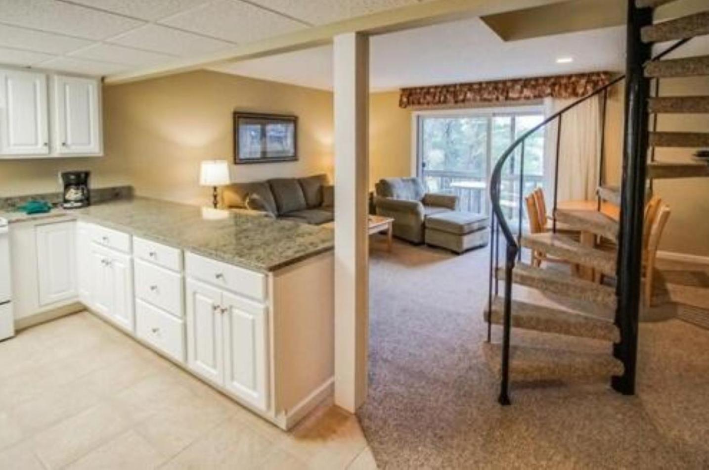 Deluxe Two-Bedroom Apartment