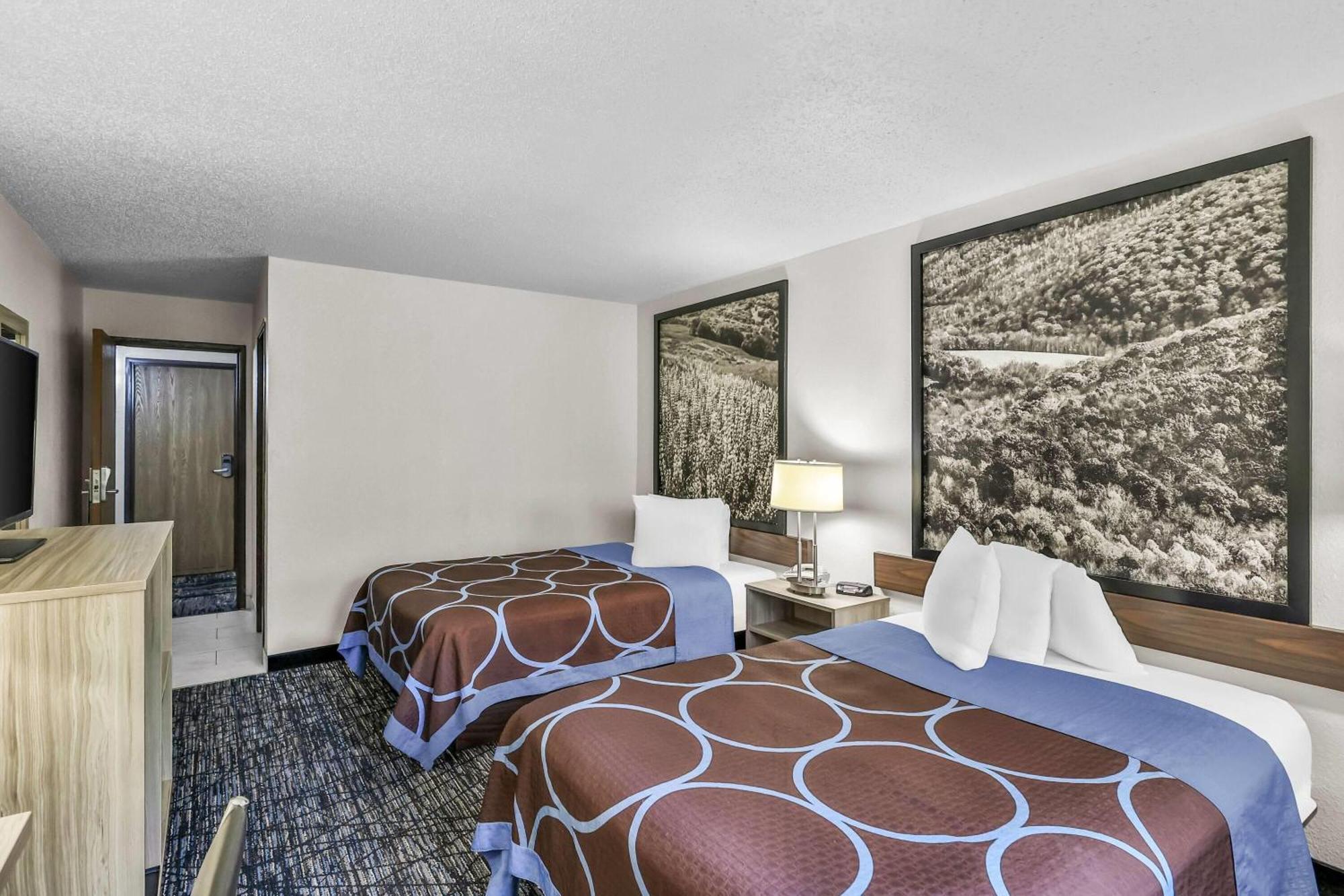 Double Room with Two Double Beds - Non-Smoking