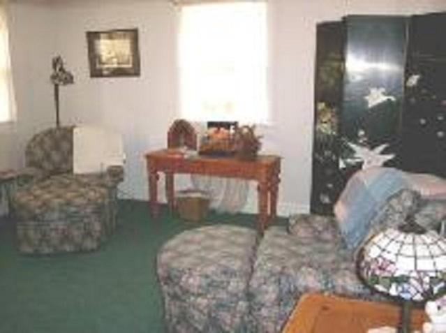 Deluxe King Suite