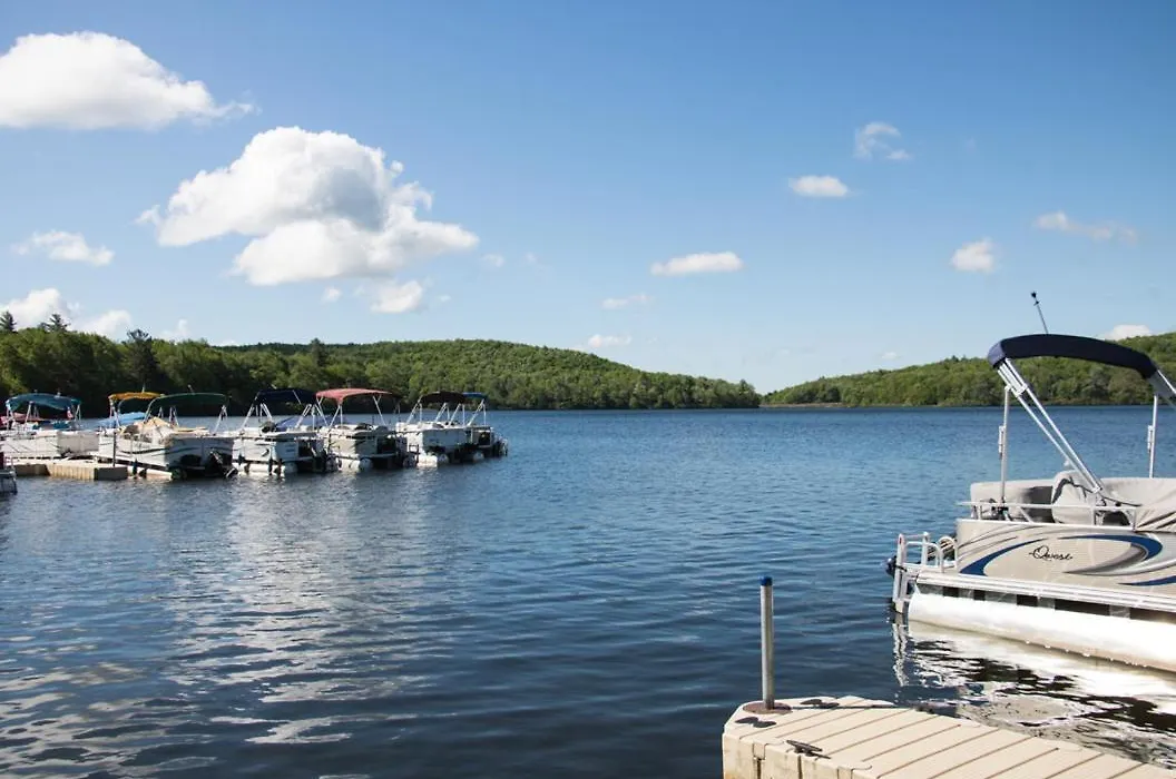Big Boulder Lake Retreat- Summer Lake & Winter Ski-1