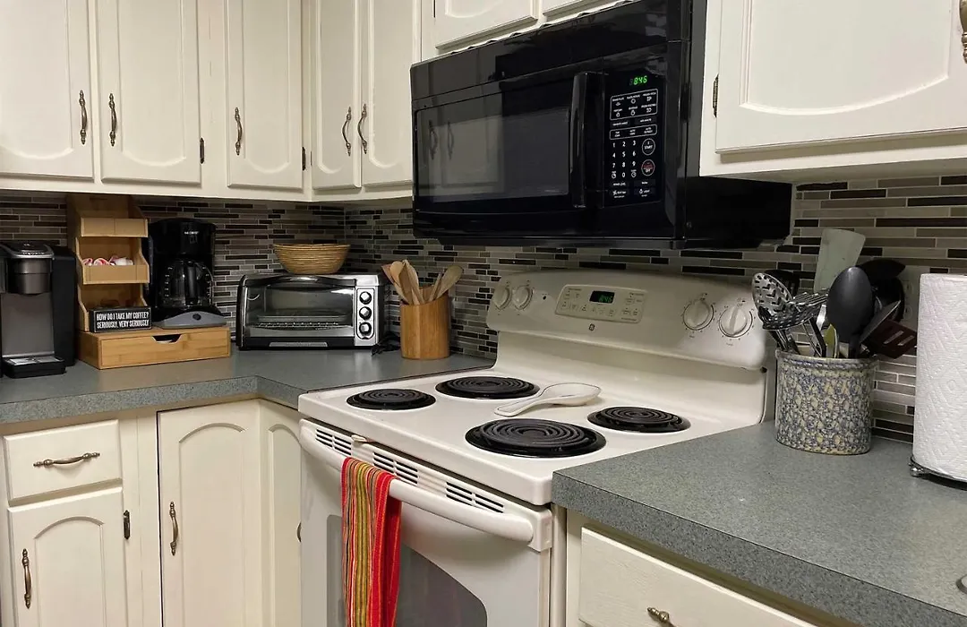 Pet-Friendly Pocono Mtn Escape In Stroudsburg!-1
