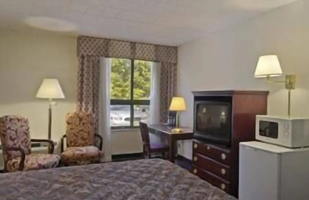 Howard Johnson By Wyndham Bartonsville/Poconos Area-1
