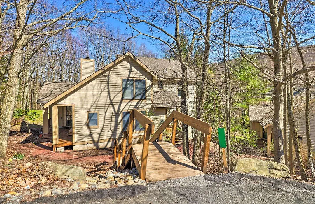 Pocono Retreat, 1 Mi To State Park And Ski Access!-1