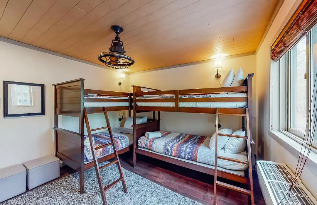 King'S Villa-1