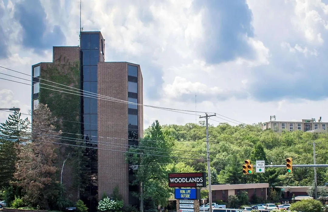The Woodlands Inn-1