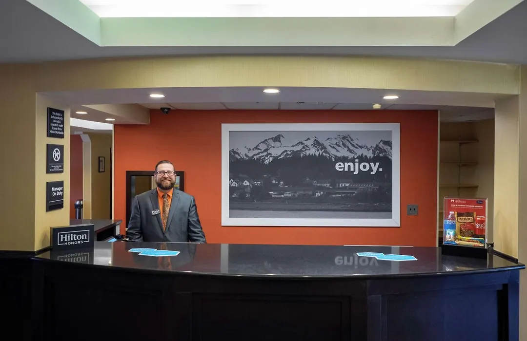 Hampton Inn Hazleton-1