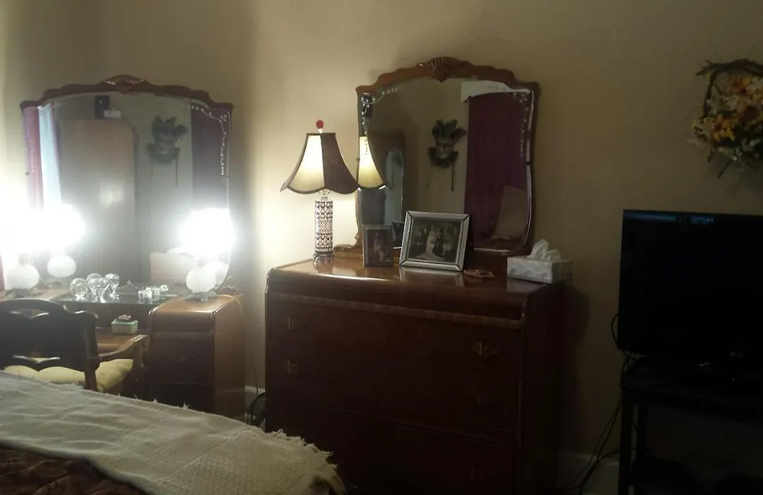 Maurrocks - A Pocono Mountains B&B-1