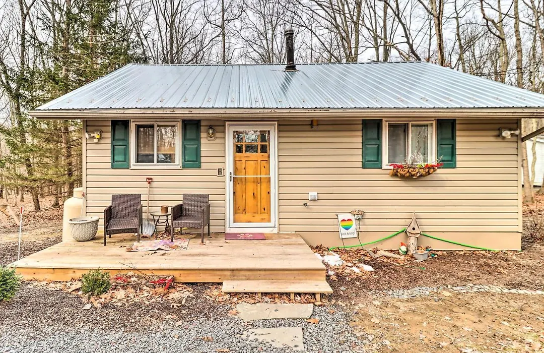 Pocono Home With Fire Pit 1 Mi To State Forest!-1