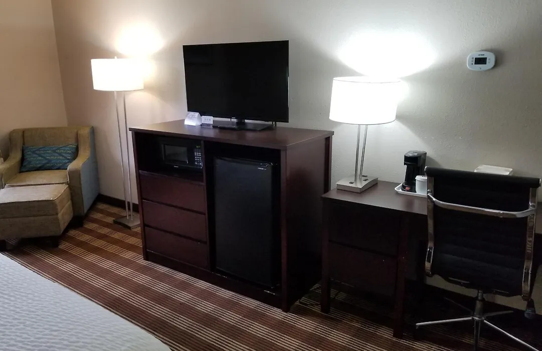 Pocono Inn & Banquet - Stroudsburg-1