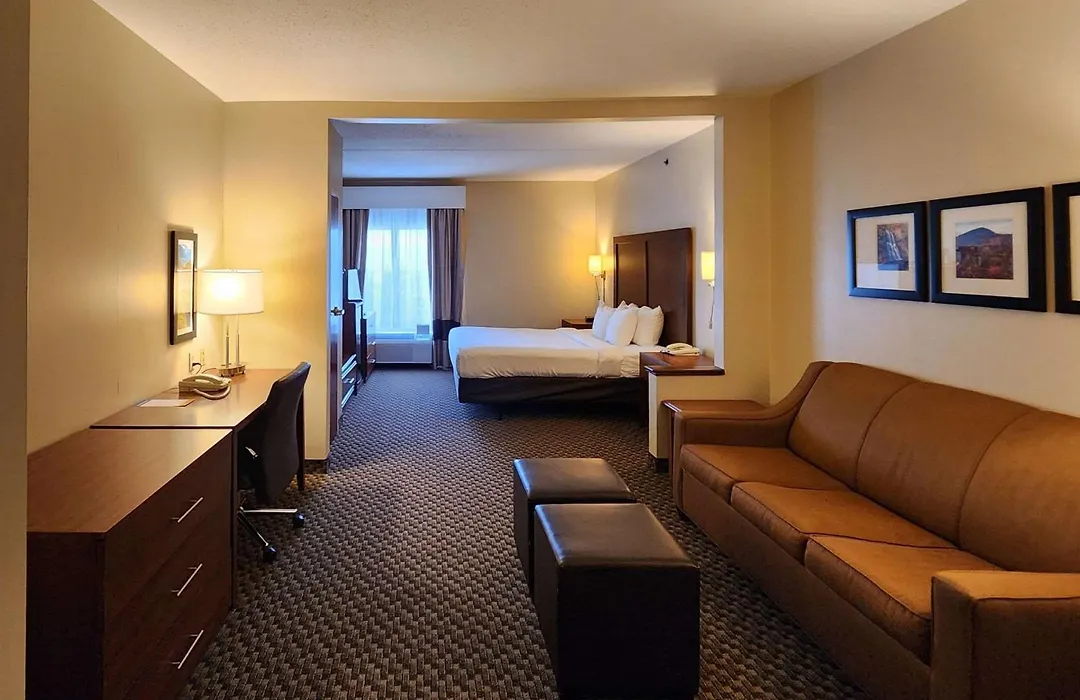 Comfort Inn & Suites Mount Pocono-1
