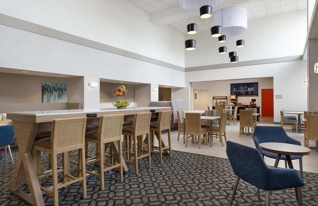 Hampton Inn & Suites Wilkes-Barre-1