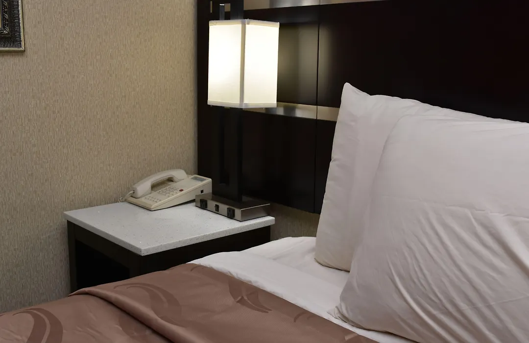 Quality Inn East Stroudsburg - Poconos-1