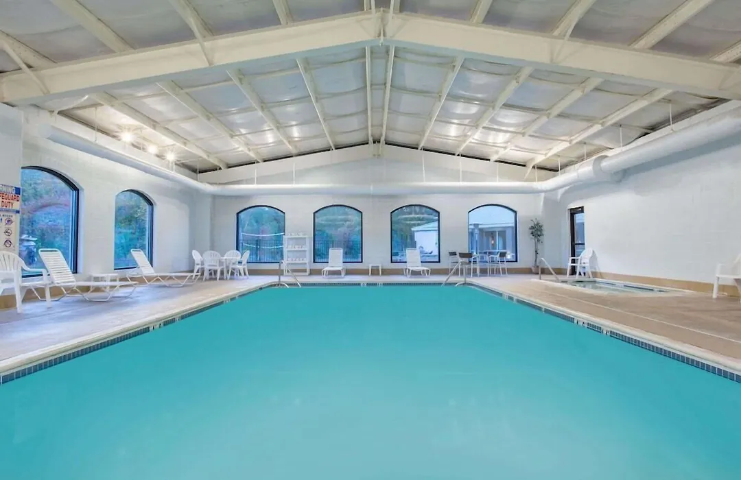 Baymont By Wyndham Bartonsville Poconos-1