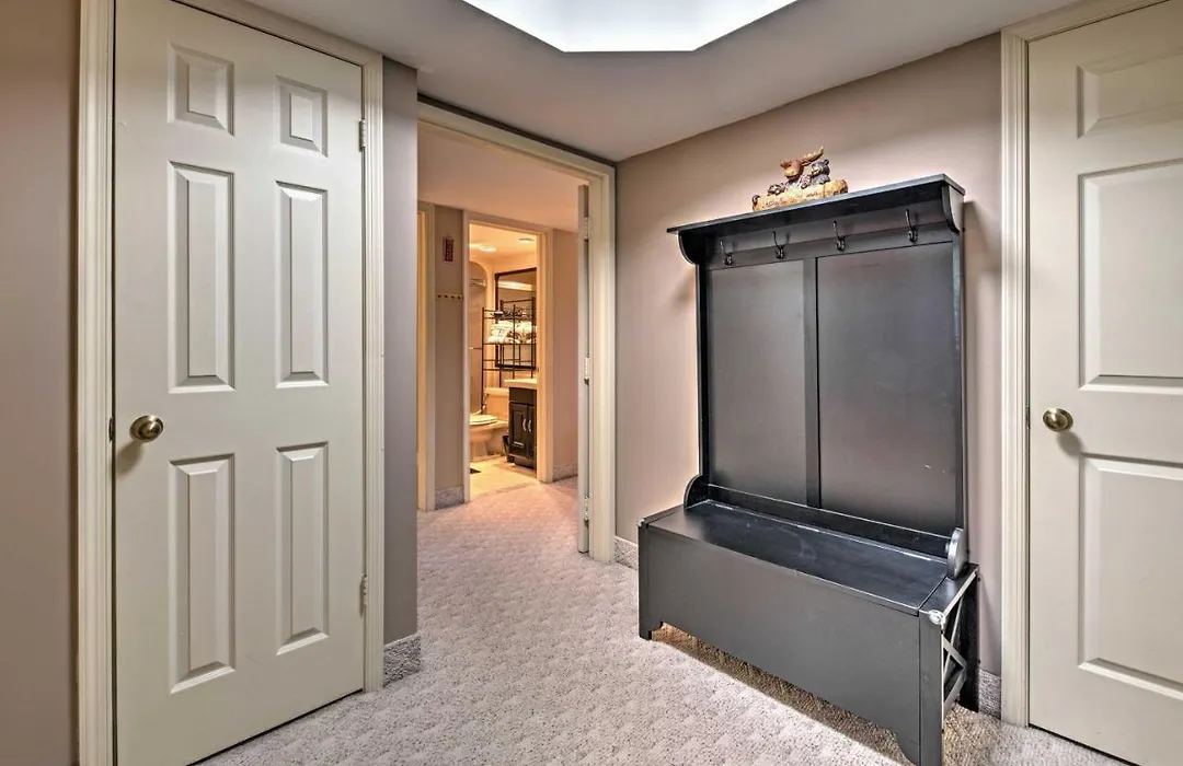 Lake Harmony Condo With Balcony And Amazing Lake Views-1