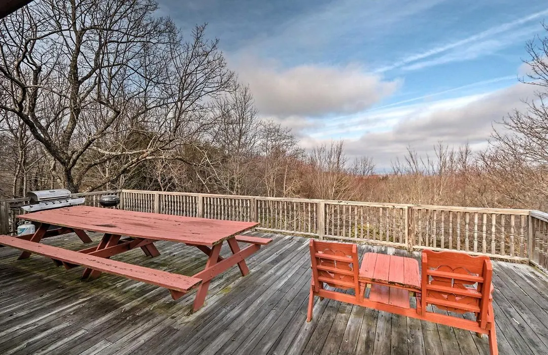 Lake Harmony Home With Community Beach Access-1
