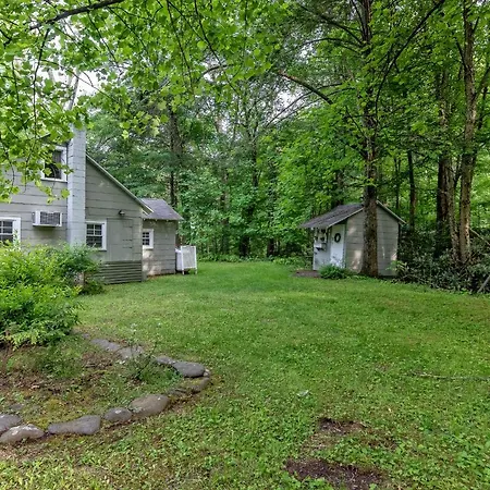 Camelback Cottage - On One Acre & Near Local Attractions-3