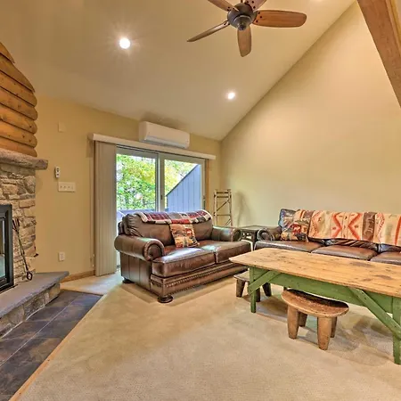 Renovated Tannersville Escape, Walk To Slopes-2