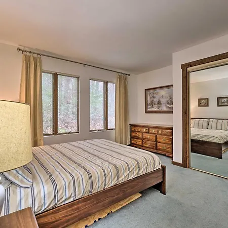Cozy Lake Harmony Townhome Between 2 Lakes!-3