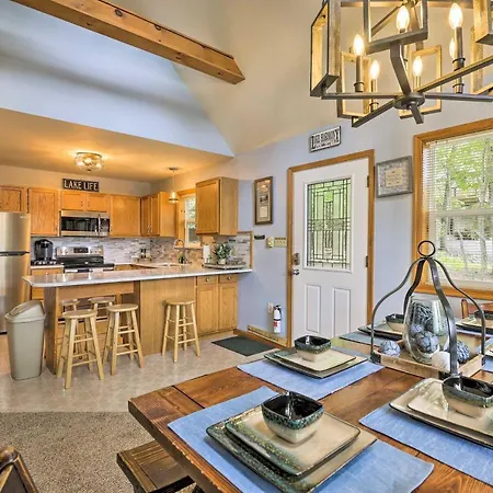 Lake Harmony Family Getaway With Deck And Grill!-3