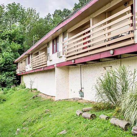 Econo Lodge Clarks Summit - Scranton-2