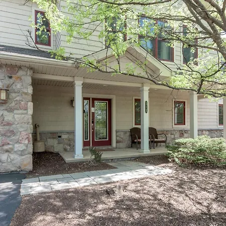6 Fieldstone Ct-2
