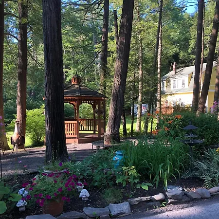 Brookview Manor Inn-3