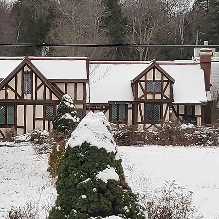 Pocono Mountain Hotel And Spa-2