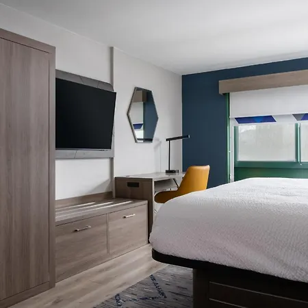 Holiday Inn Express Hotel & Suites Drums-Hazelton By Ihg-3