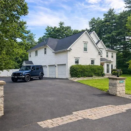 Luxury 5Br Family Retreat | Hot Tub | Game Room | 2 Fire Pits | Resort Amenities-3