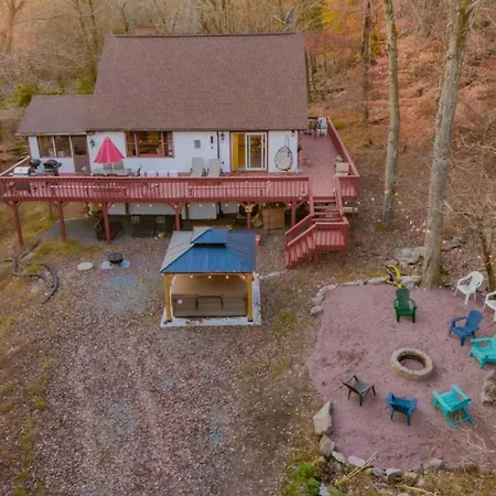 Luxurious House With Largest Hot Tub & Perfect Retreat!-2